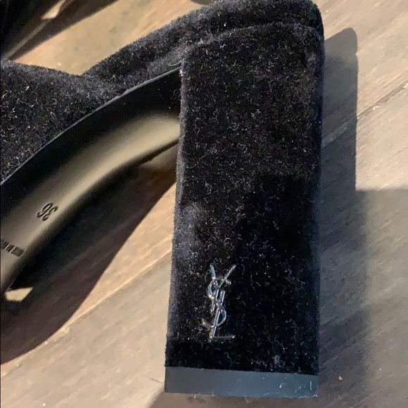 YSL Sandals - Picture 3 of 7